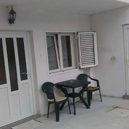 Apartment Ivica *